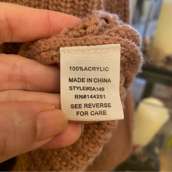 MOON & MADISON Dusty Pink Knit Sweater Size Small - Picture 6 of 7